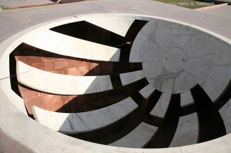 Jai Prakash Yantra - photo by Hans Rosbach