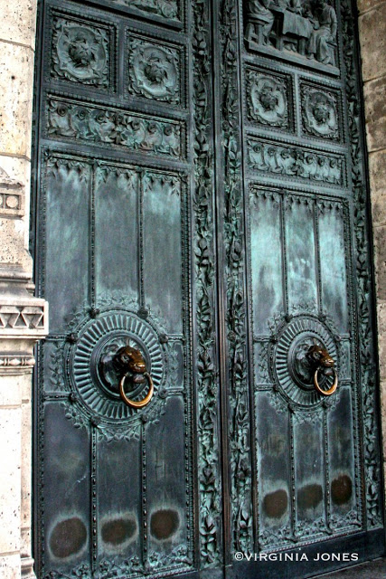 Doors of La Basilique du Sacré Coeur de Montmartre
