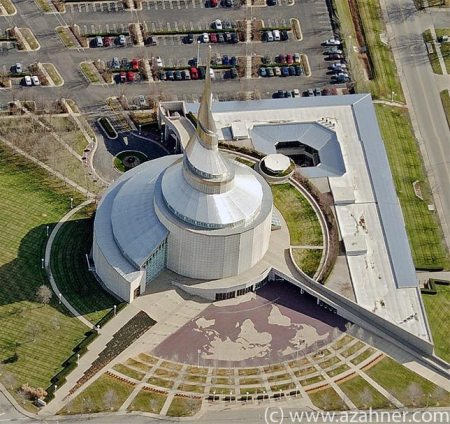 Independence Temple - by www.azahner.com 