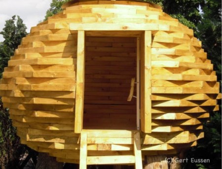 The Coco-Hut designed and built by Gert Eussen