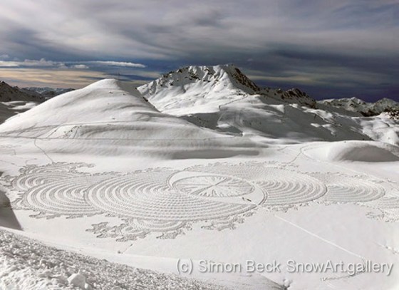 Snow Art by Simon Beck