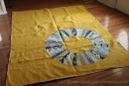 Endless Circle Quilt by ModernQuiltLove.wordpress.com